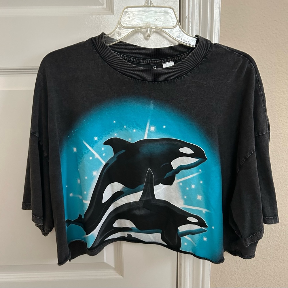 NWOT H&M Divided Cropped Graphic Boxy Tee
